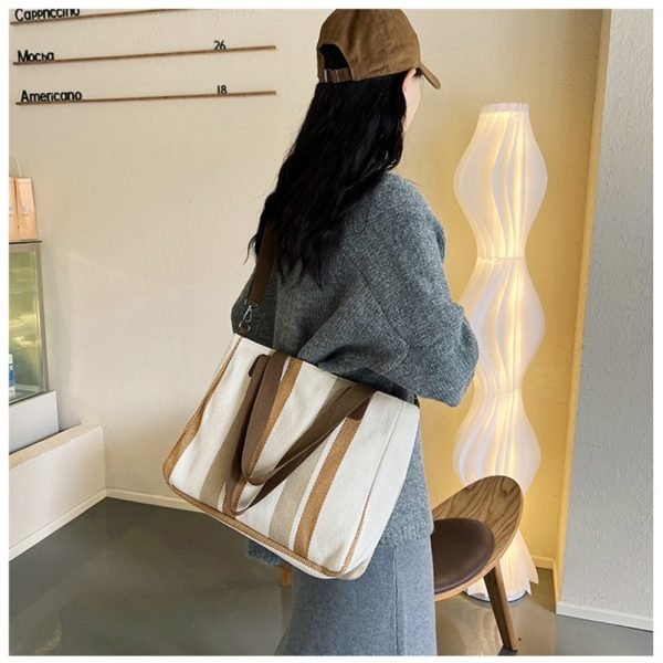 white large capacity tote bag